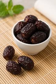 almonds: california (standard), mamra (premium), and gurbandi.