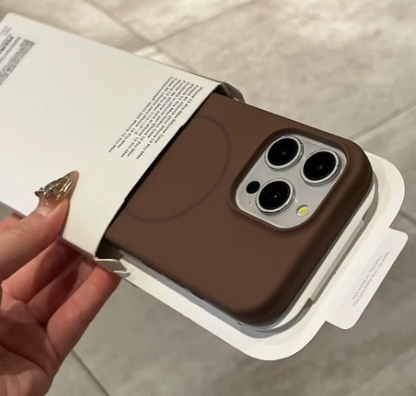 Luxury Liquid Silicone MagSafe iPhone Case